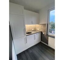 2 Zimmer Wohnung, Einbauküche, an Einzelperson - Lübeck Sankt Lorenz Nord
