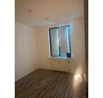 Wg Zimmer ab sofort - 400,00 EUR Kaltmiete, ca.  100,00 m² Wohnfläche in Berlin (PLZ: 13581) Spandau