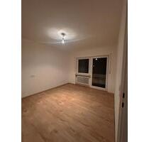 2 Zimmer Wohnung mit großer Loggia - Gilching