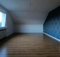 3 Zimmer Dachgeschoss Wohnung ab sofort - Bad Driburg