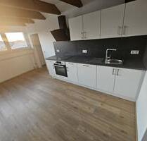 Erstbezug - Frisch sanierte, helle 2 Zimmer Wohnung im 1. Stock - Lehrberg