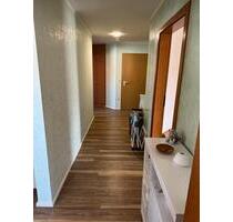 3 Zimmer Wohnung - 950,00 EUR Kaltmiete, ca.  100,00 m² in Gosheim (PLZ: 78559)