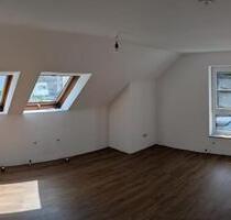 Schöne 4-Zimmer Wohnung mit Balkon in Ludwigsburg-Hoheneck