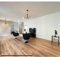 Moderne 3 Zimmer Maisonette Wohnung in Krefeld (Blumenstraße)