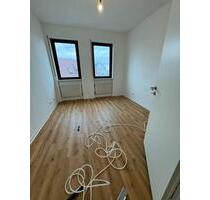 *Großzügige 4 Zimmer Wohnung in Zentraler Lage * - Rödermark
