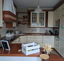 3 Zimmer Dachgeschoss Wohnung - 1.070,00 EUR Kaltmiete, ca.  76,00 m² in Hürth (PLZ: 50354)