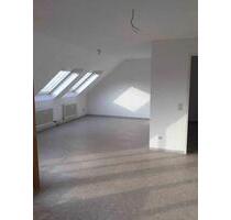 Großzügige 3-Zimmer-Wohnung mit Loggia (WBS). - Bielefeld Sennestadt