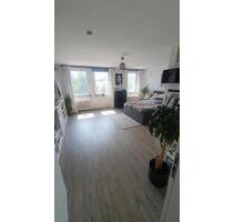 2er WG: Zimmer in 100m2 Wohnung frei ab 01.10. - Kassel