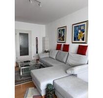 Zwei Zimmer Wohnung - 800,00 EUR Kaltmiete, ca.  65,00 m² in Regensburg (PLZ: 93049) Das Dörnberg