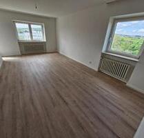 Sanierte 4 Zimmer Wohnung im 6. Stock mit Blick über Bad Nauheim inkl. Balkon