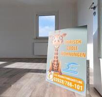 Wir sanieren für Sie! Moderne 2-Raum-Wohnung mit Aufzug und großzügigem Balkon. - Schönebeck (Elbe)