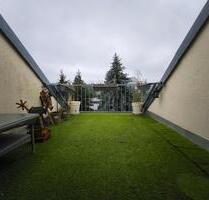 4 Zimmer Wohung mit Dachterrasse, Badewanne & Dusche + Gäste-WC, PKW-Stellplatz, Gemeinschaftsgarten - Chemnitz Borna-Heinersdorf