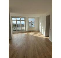 RENOVIERTE 3 Zimmer -Dachgeschosswohnung mit 2 Balkonen - Neckarsulm