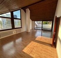 3,5 Zimmer DG Wohnung mit Dachterrasse und Klimaanlage - Böblingen Dagersheim