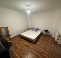 Zimmervermietung Wohngemeinschaft 12-15 qm mit Balkon - Kirchardt