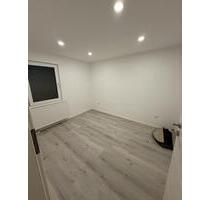 Moderne WG-Wohnung (100 m²) in Mühlacker-Enzberg