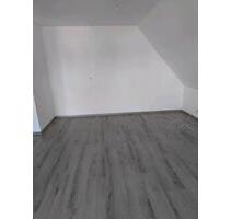 3 Zimmer Dachgeschosswohnung - 850,00 EUR Kaltmiete, in Ronnenberg (PLZ: 30952)