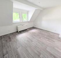 **Garten gefällig? +ca. 60m² Wohnung +Mansardenzimmer +modernes Tageslichtbad +eigener Garten** - Marl Alt-Marl