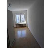 Zimmer mit Bad und WC - 386,00 EUR Kaltmiete, in Freising (PLZ: 85356) Ast