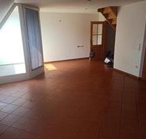 Vermiete schöne 2,5 Zimmer Maisonette-Wohnung in Illertissen