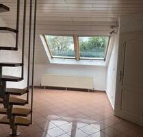 Hagsfeld-> Große helle 5 Zimmer WG ab sofort bezugsfrei - Karlsruhe