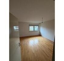 2 Zimmer Wohnung im 1. OG - 750,00&nbsp;EUR Kaltmiete, ca.&nbsp; 61,00&nbsp;m&sup2; in Hechingen (PLZ: 72379)