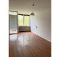 Sanierte 1 Zimmer Wohnung in zentral gelegenem Hochhaus - Celle Altencelle