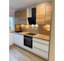 Schöne Zentrale kernsanierte drei Zimmer Wohnung in Duisburg