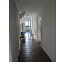 5 Zimmer Wohnung mit sonnigem Balkon - Weyhe