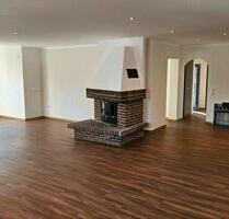 Stilvolle 3,5-Zimmer Wohnung mit Kamin und großer Dachterrasse - Raunheim