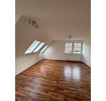 lichtdurchflutete 3 Zimmer Wohnung im Herzen von Quickborn