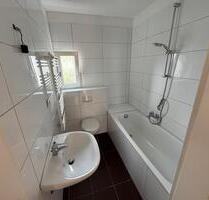 Schöne und vollständig Renovierte 2-Zimmer Wohnung - Remscheid Lüttringhausen