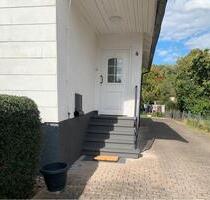 Kernsanierte 4-Zimmer Traumwohnung in Heidenolendorf + Garten - Detmold Hakedahl