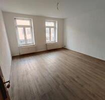 2-Zimmer Erdgeschosswohnung in Gera Zentrum mit Einbauküche und Gäste WC