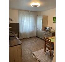 Möblierte Wohnung 1650 € od möbl.Zimmer in 3-Zimmer WG,550 € - Erlangen Bruck