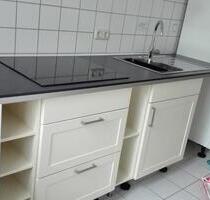 2 Zimmer Wohnung, EG Wannenbad, Einbauküche, Fliesen und Laminat - Chorin