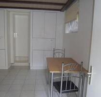 1 Zimmer Souterrain-Wohnung im Einzelhaus - Hamburg Ohlsdorf