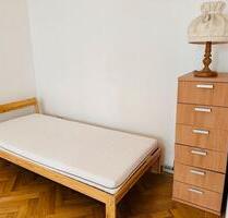 Hallo , ich biete eine Zimmer zur Untermiete an - München Au-Haidhausen