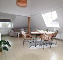 Moderne 2-Zimmer Dachgeschosswohnung mit Einbauküche, Klimaanlage - Bad Neuenahr-Ahrweiler