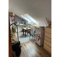 2,5 Zimmerwohnung in WG (Maisonettewohnung) - Nürnberg Eberhardshof