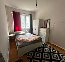 Zimmer für eine Frau verfügbar - 550,00 EUR Kaltmiete, ca.  20,00 m² in Berlin (PLZ: 13349) Mitte