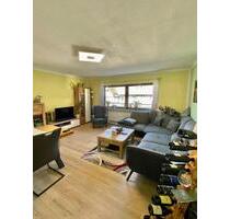 Große lichtdurchflutete 3 Zimmer Wohnung mit Balkon in Brey