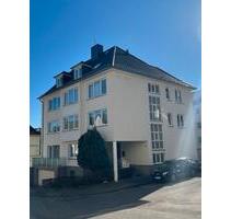 Schöne, helle und gepflegte 4-Zimmer Wohnung ab sofort frei - Solingen