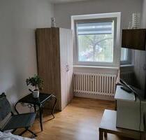 1 Zimmer mit Küchennutzung Bad WZ - Berlin Reinickendorf