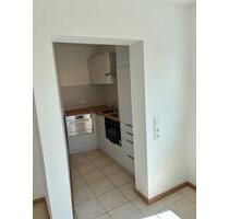 2 Zimmer komplett renoviert - 425,00 EUR Kaltmiete, ca.  48,00 m² in Selb (PLZ: 95100)