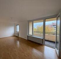 Gepflegte 4-Zimmer Wohnung in Hannover Vahrenwald-List mit Loggia