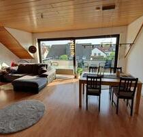 2-Zimmer DG Wohnung, 85 m², Küche, Balkon - Kriftel