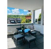 4 Zimmer Wohnung, 105qm, mit Balkon und Gartenanteil und Garage - Weinstadt