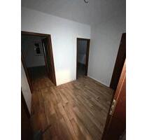 2-Zimmer DG Wohnung, KBD, 420 € KM+NK in Holthausen - Plettenberg