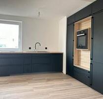 Neu renoviert! 4-Zimmer Wohnung (100qm) Amberg mit Balkon & EBK